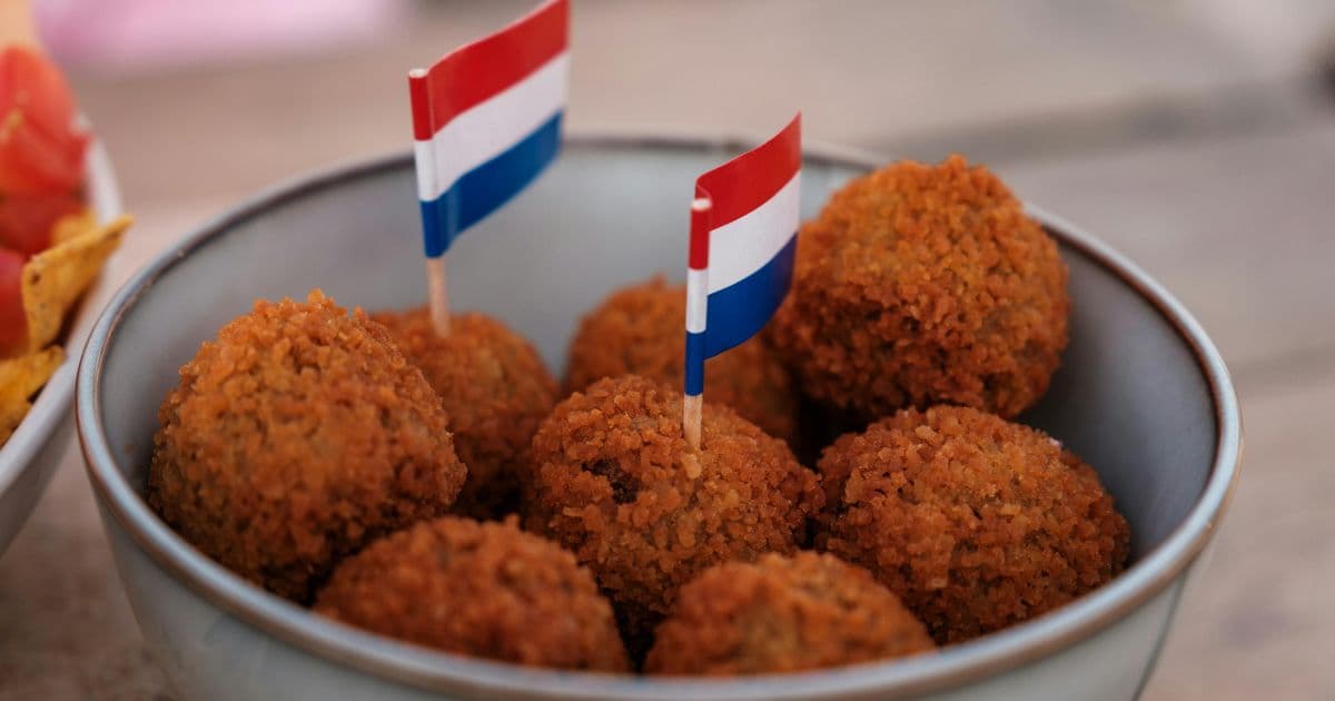 Nederlandse frituursnacks gerangschikt op calorieën — van bitterbal tot berenhap